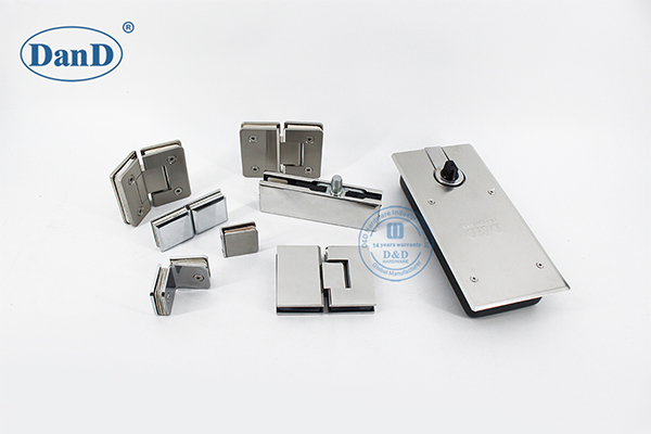 Lắp phụ kiện phần cứng cửa kính không khung