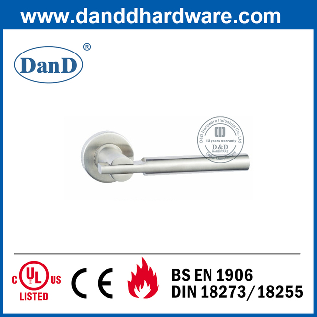 Tay cầm đòn bẩy đúc rắn màu bạc SUS304 cho cửa đi qua-DDSH046