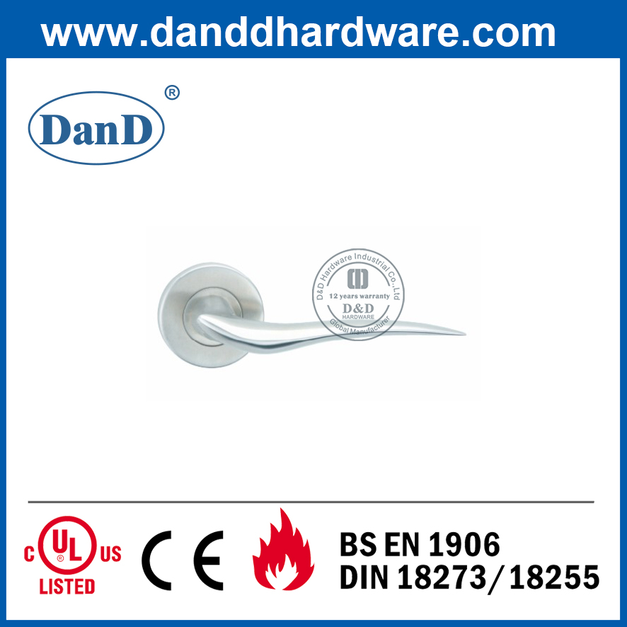 Tay cầm đòn bẩy đúc rắn màu bạc SUS304 cho cửa đi qua-DDSH046