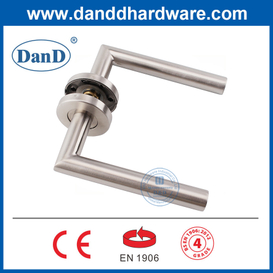 EN1906 Tay nắm cửa bằng thép không gỉ màu bạc loại 4 trên thị trường Euro-DDTH003
