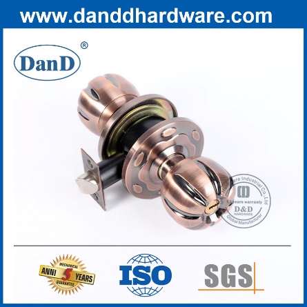 ổ khóa lỗ mộng với ngón tay cái
